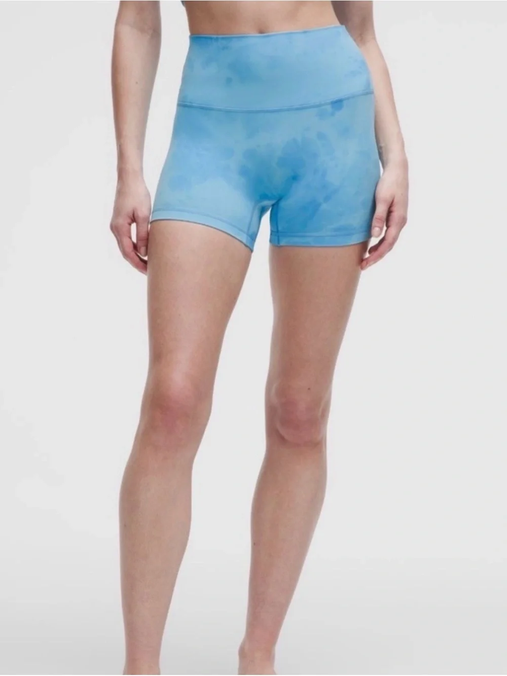 💙🫐 Lululemon Align High-Rise 6” Smoothie Wash Blueberry Multi Short, size Small